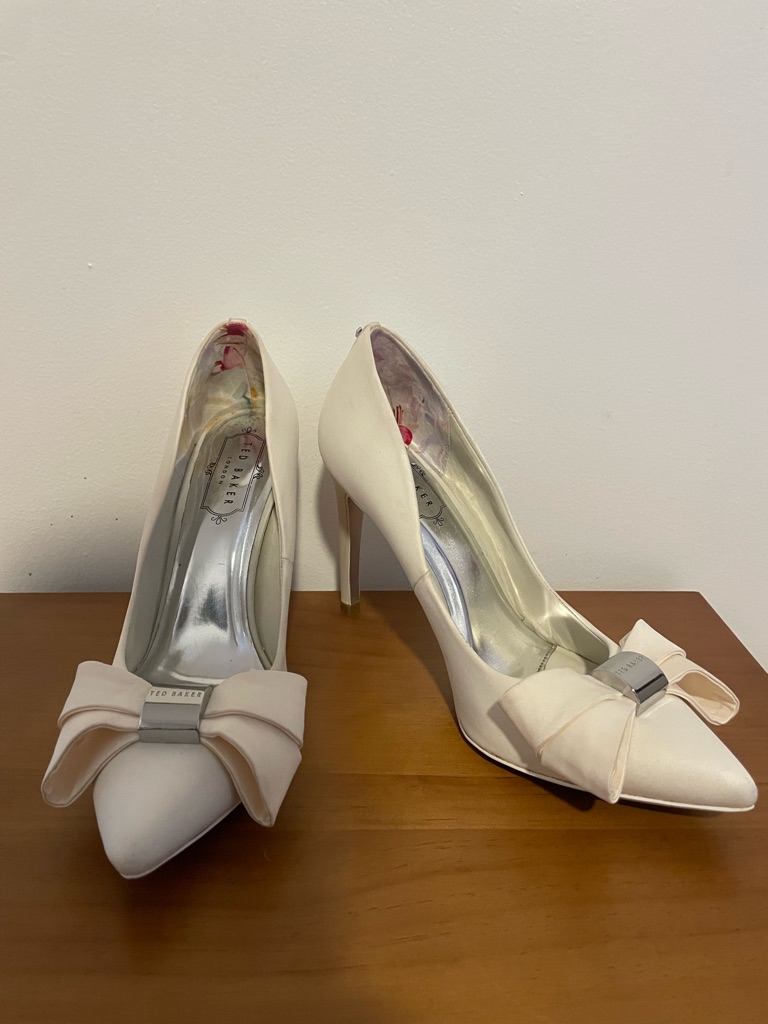 Ted Baker Womens Skalett Ivory Pumps 37.5